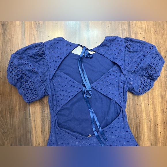 Free People Apricot Rose Dress Size Medium Living Indigo Eyelet Puff Sleeve NWT - Picture 8 of 16